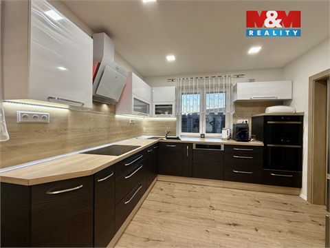 Prodej rodinného domu, 97 m² 14