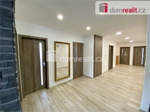 Pronájem rodinného domu, 202 m² - 16