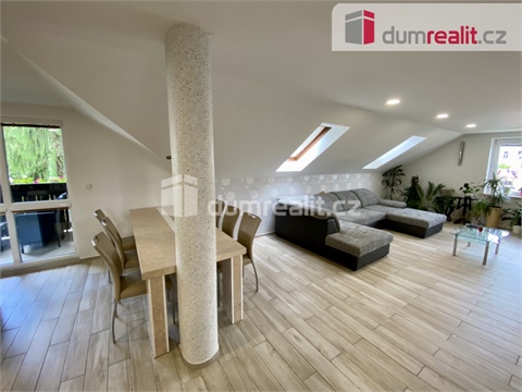 Pronájem rodinného domu, 202 m² 12