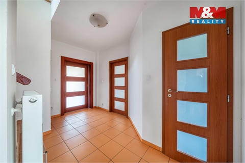 Prodej rodinného domu, 185 m² - 20