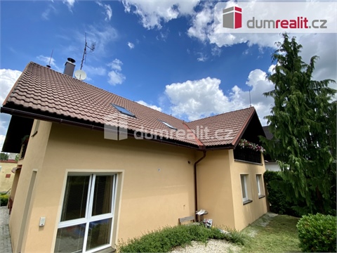 Pronájem komerčního objektu, 400 m² - 0