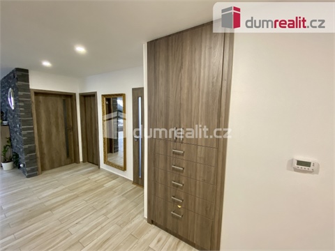 Pronájem komerčního objektu, 400 m² - 16