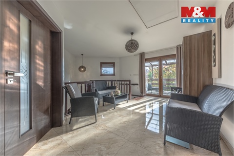 Prodej rodinného domu, 325 m² - 4