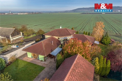 Prodej rodinného domu, 325 m² - 12