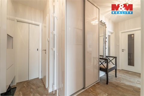 Prodej bytu 3+1, 100 m² 12