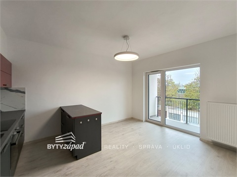 Pronájem bytu 2kk, 42 m² 2