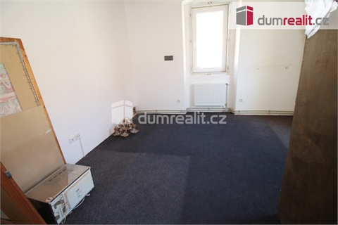 Prodej komerčního objektu, 1 385 m² 22