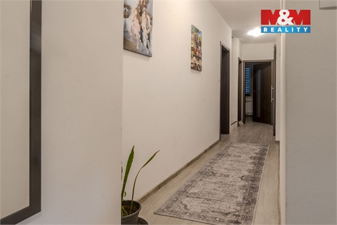 Prodej rodinného domu, 240 m² - 6