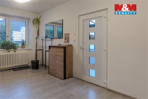 Prodej rodinného domu, 240 m² - 2