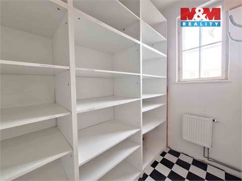 Prodej obchodních prostor, 107 m² 12