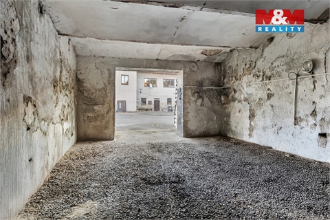 Prodej rodinného domu, 300 m² - 18