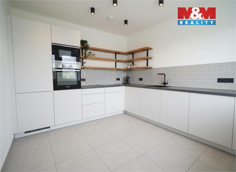 Prodej bytu 4+1, 78 m² - 12