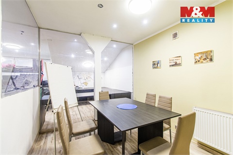 Prodej rodinného domu, 140 m² 8