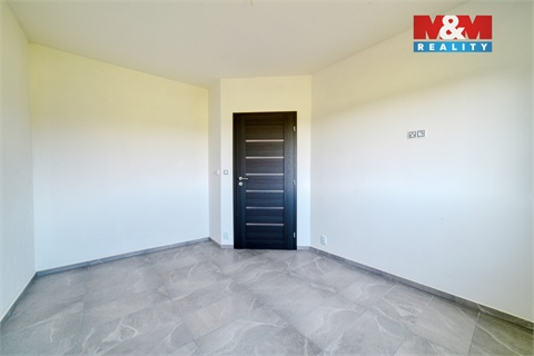 Pronájem bytu 3kk, 73 m² 10