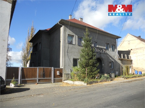 Prodej rodinného domu, 1 805 m² - 0