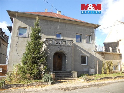 Prodej rodinného domu, 1 805 m² 0