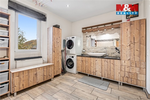 Prodej rodinného domu, 230 m² 6