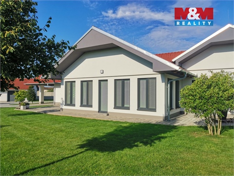 Prodej rodinného domu, 533 m² 8