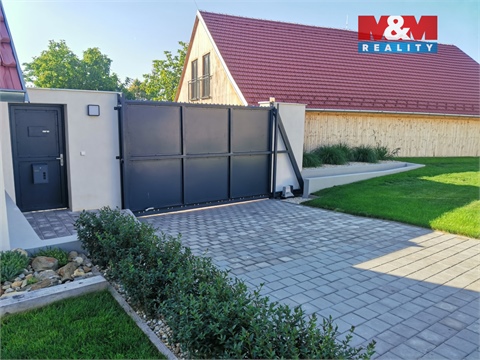 Prodej rodinného domu, 533 m² 10