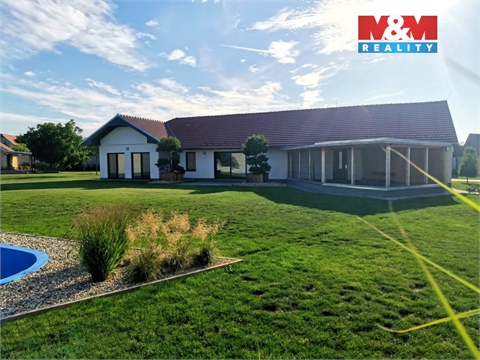 Prodej rodinného domu, 533 m² - 0