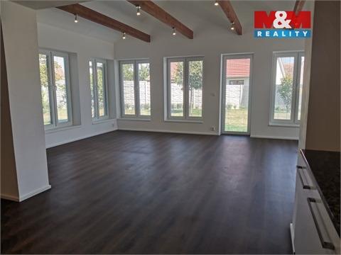 Prodej rodinného domu, 533 m² 18