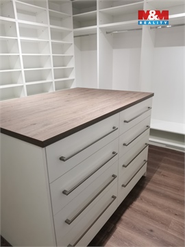 Prodej rodinného domu, 533 m² - 20