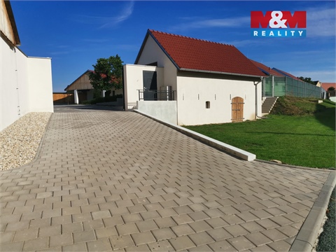 Prodej rodinného domu, 533 m² - 8