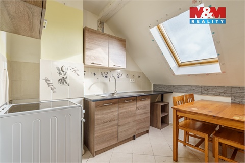 Prodej komerčního objektu, 700 m² - 26