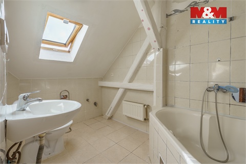 Prodej komerčního objektu, 700 m² - 6