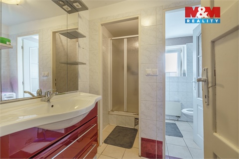 Prodej komerčního objektu, 700 m² 6