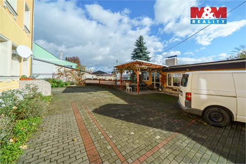 Prodej komerčního objektu, 700 m² - 22