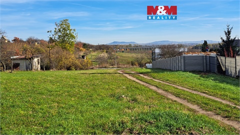 Prodej stavebního pozemku, 1 184 m² 0