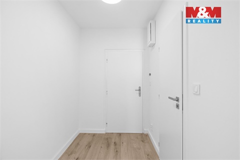 Prodej bytu 2kk, 42 m² 12