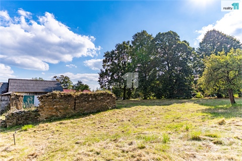 Prodej stavebního pozemku, 982 m² 2