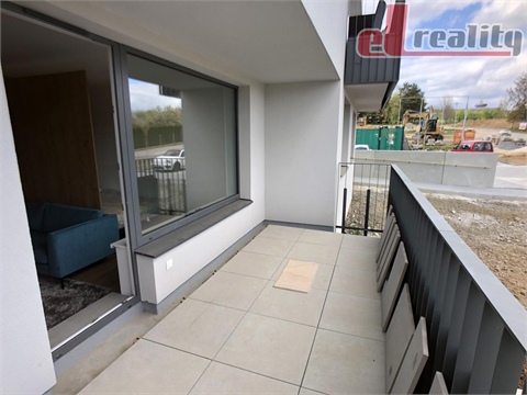 Pronájem bytu 1kk, 47 m² 8