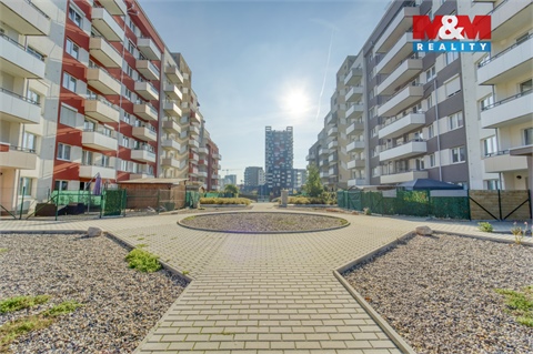 Prodej bytu 3kk, 104 m² - 28