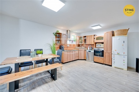 Prodej rodinného domu, 160 m² - 2