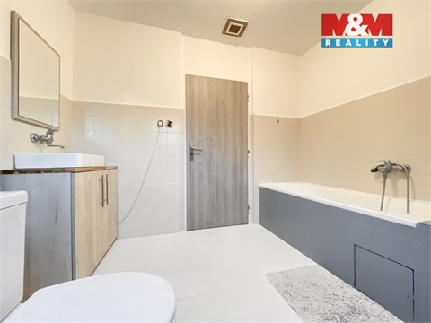 Prodej rodinného domu, 124 m² - 24