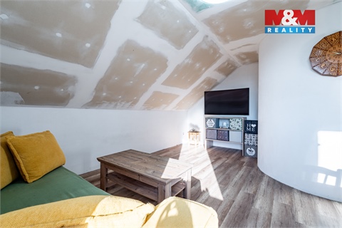 Prodej rodinného domu, 224 m² - 8