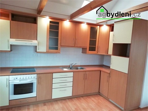 Pronájem bytu 2kk, 65 m² 0