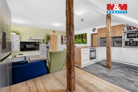 Prodej rodinného domu, 328 m² - 6