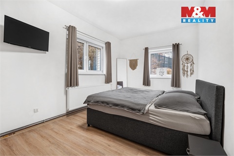 Prodej rodinného domu, 328 m² 10