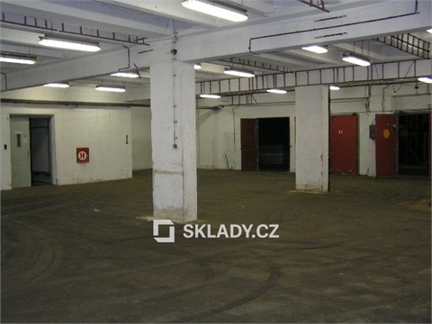 Pronájem skladu / haly, 2 800 m² - 2
