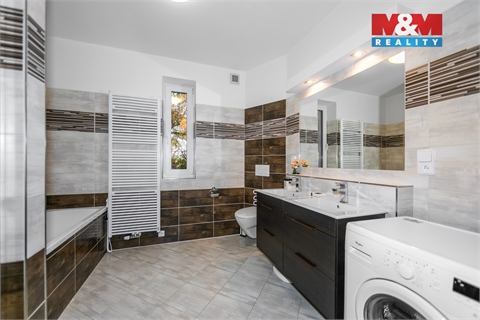 Prodej rodinného domu, 141 m² - 8