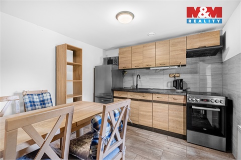 Prodej rodinného domu, 142 m² - 0