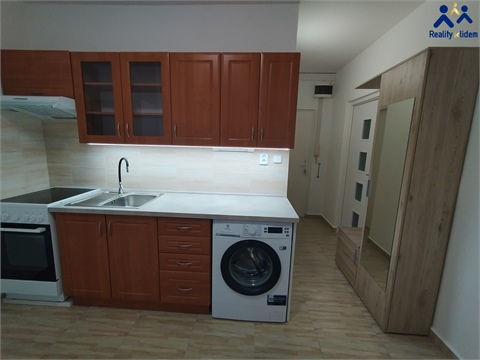 Pronájem bytu 1+1, 33 m² 8