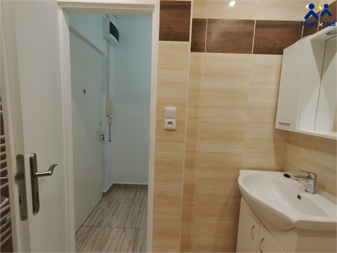 Pronájem bytu 1+1, 33 m² - 10