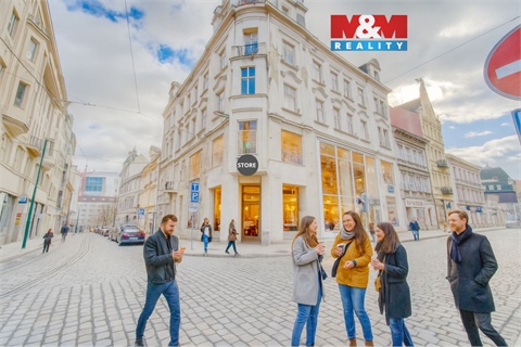 Pronájem obchodních prostor, 456 m² 0