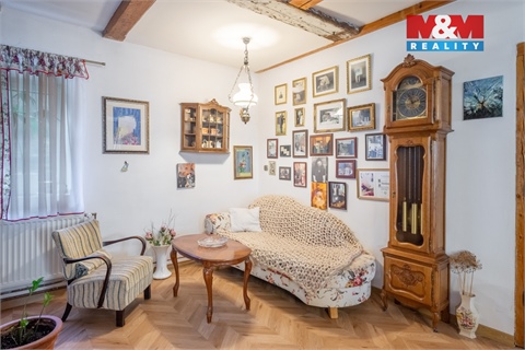 Prodej rodinného domu, 550 m² 8