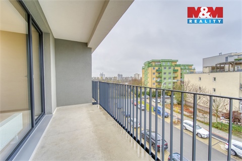 Pronájem bytu 1kk, 35 m² 10